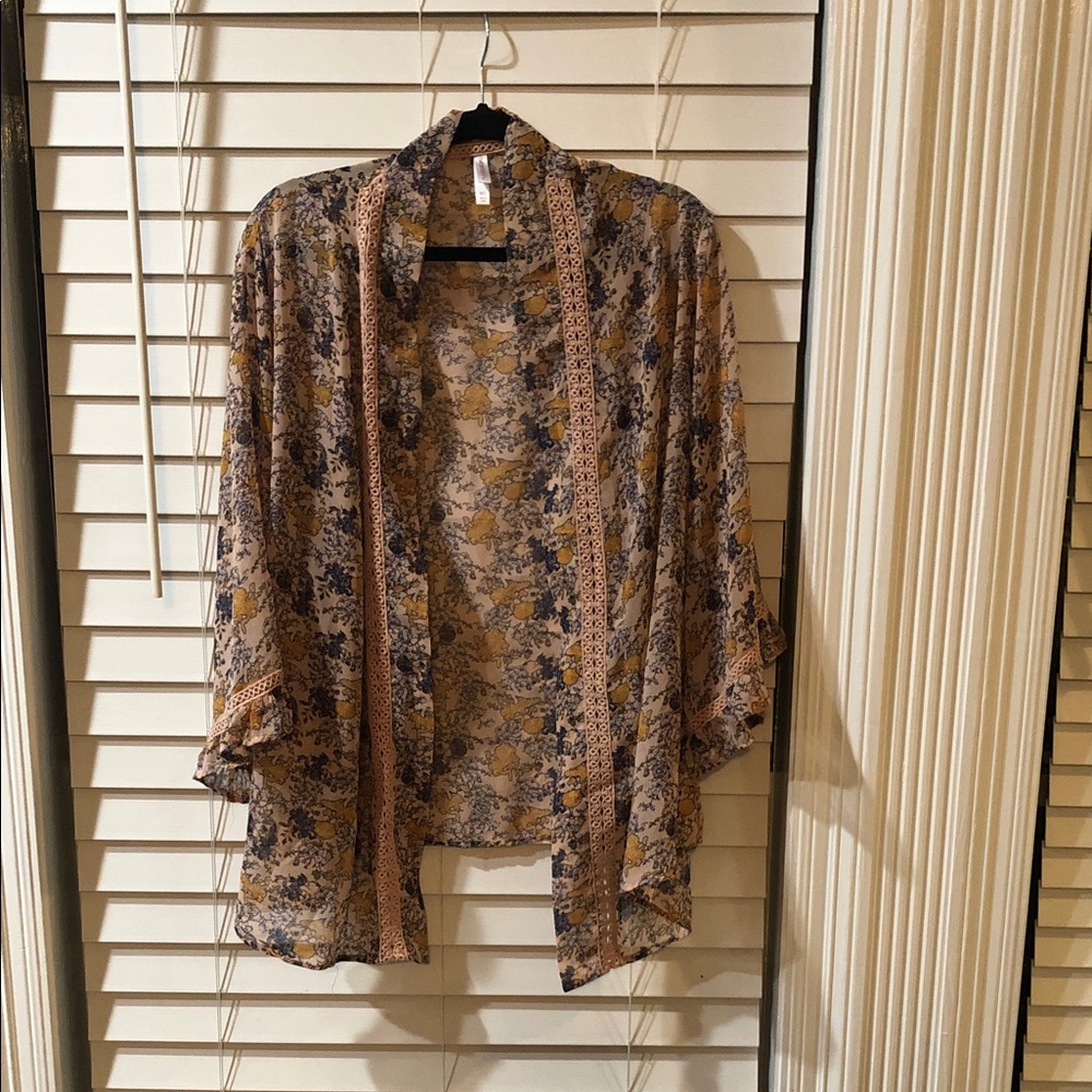 Xhilaration Floral Sheer Kimono in Taupe, Mustard & Navy